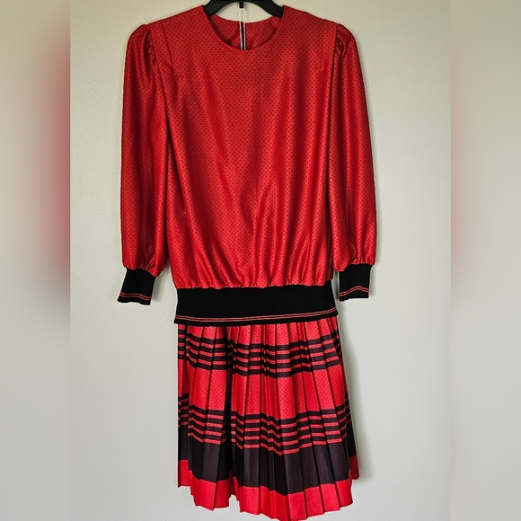 Leni Leni Dresses & Skirts - Vintage 80's Retro Polka Dot & Stripe 2pc Long Sleeve Pleated Skirt Set Size 10
